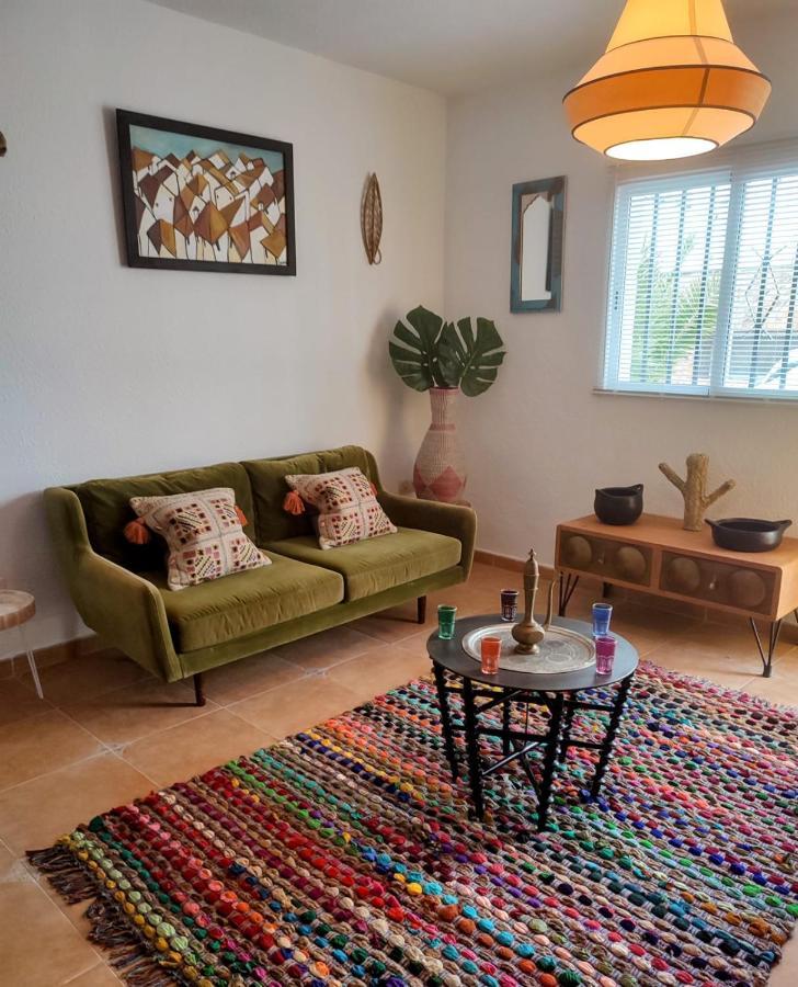 Bohemian 2 Bed Amarillo * Agua Amarga (Almeria)