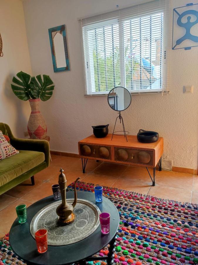 Bohemian 2 Bed Amarillo * Agua Amarga (Almeria)